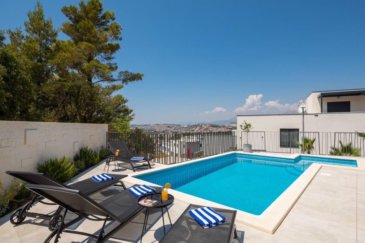 Villa 9 Podstrana